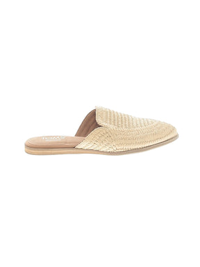1 shoe size - 7