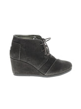 1 shoe size - 7