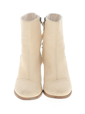 2 shoe size - 9 1/2