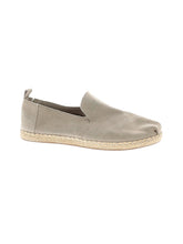 1 shoe size - 10