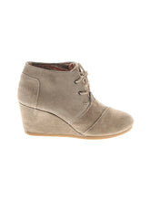 1 shoe size - 6 1/2
