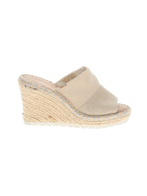 1 shoe size - 8