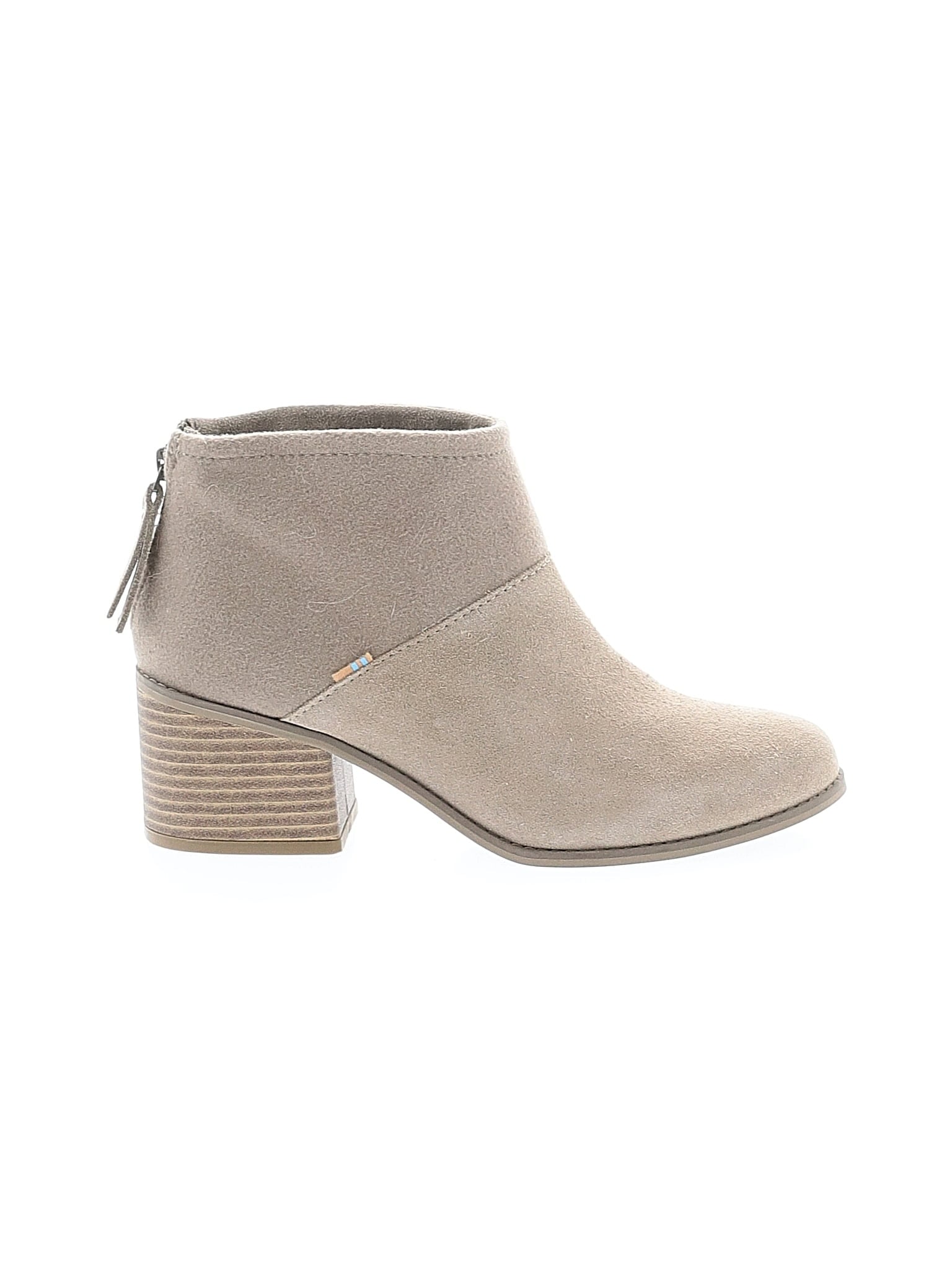 1 shoe size - 8