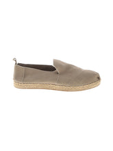 1 shoe size - 8