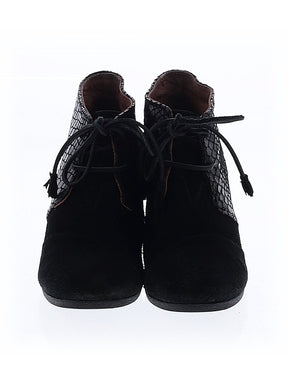 2 shoe size - 8 1/2