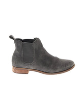 1 shoe size - 7 1/2