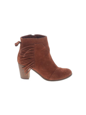 1 shoe size - 7 1/2