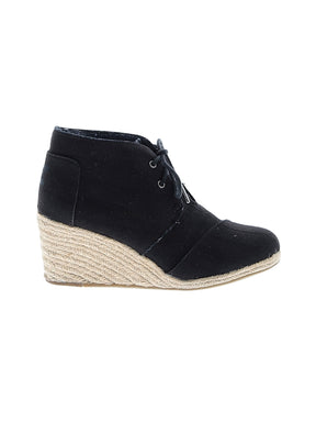 1 shoe size - 8