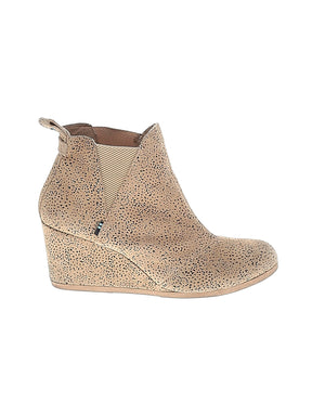 1 shoe size - 9