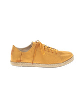 1 shoe size - 8 1/2