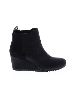 1 shoe size - 7 1/2