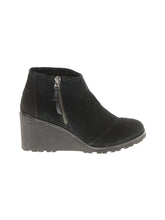 1 shoe size - 7