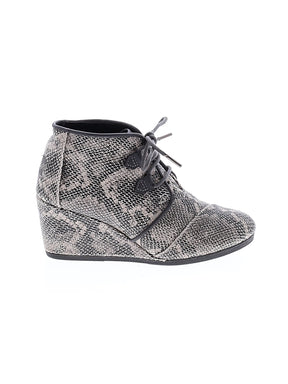 1 shoe size - 7 1/2