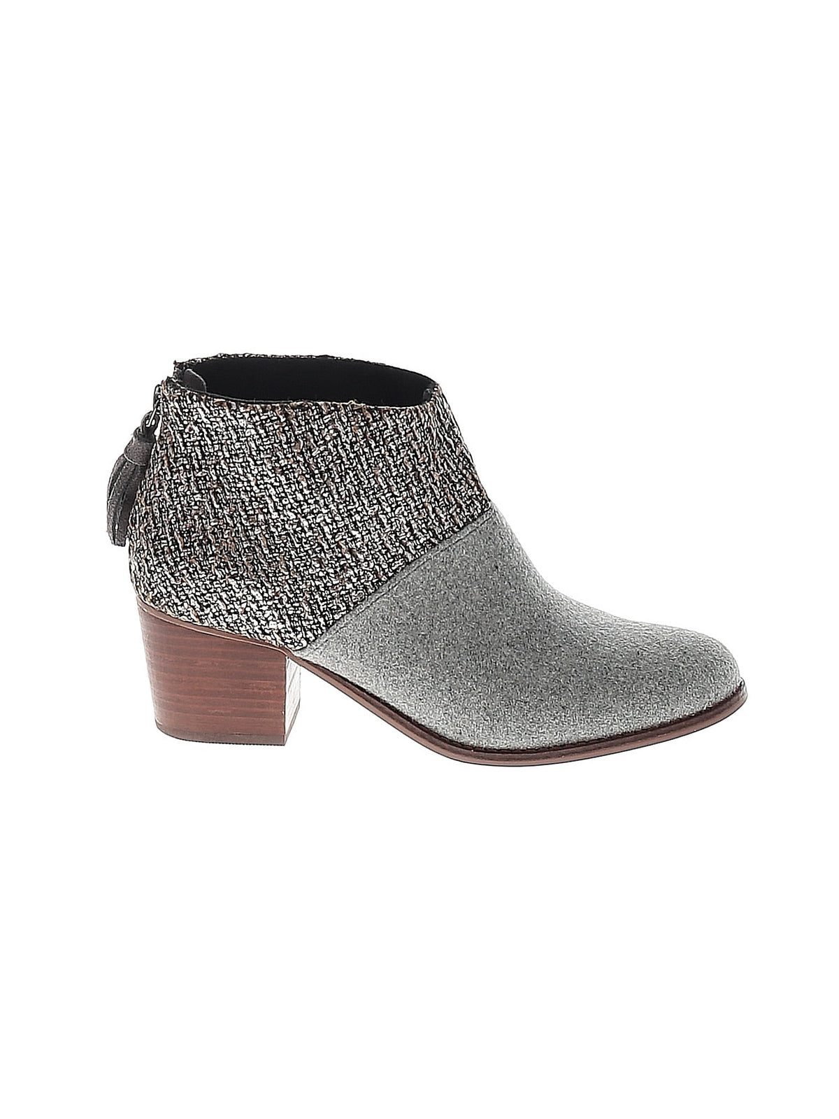1 shoe size - 7 1/2