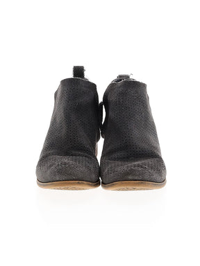 2 shoe size - 7
