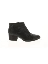 1 shoe size - 10