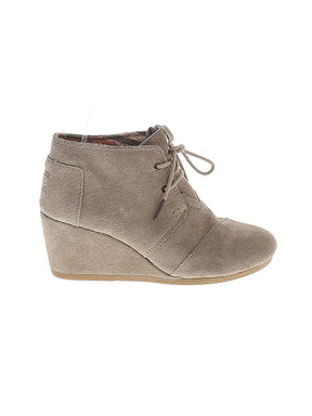 1 shoe size - 7