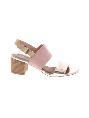 1 shoe size - 9