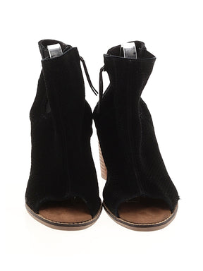 2 shoe size - 8 1/2