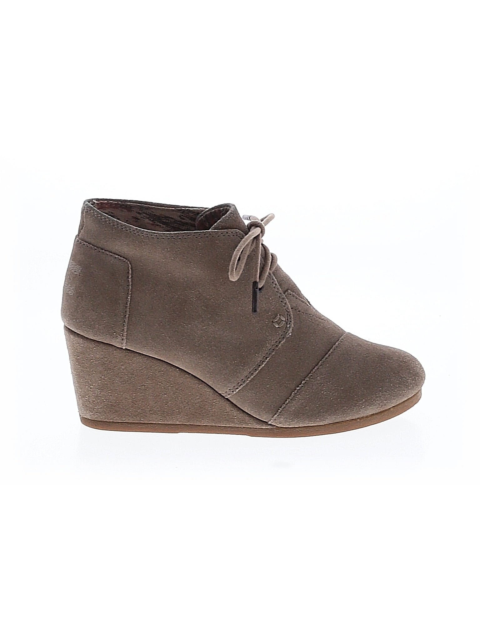 1 shoe size - 8