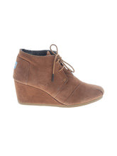 1 shoe size - 9