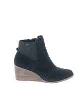 1 shoe size - 8 1/2