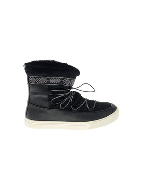 1 shoe size - 9
