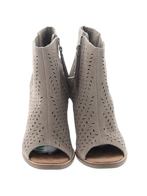 2 shoe size - 7