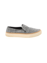 1 shoe size - 8