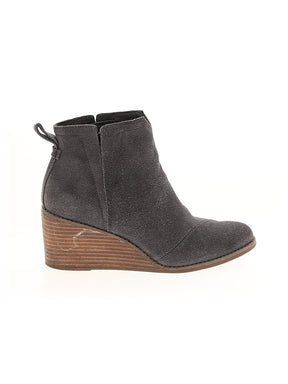 1 shoe size - 7