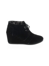 1 shoe size - 10