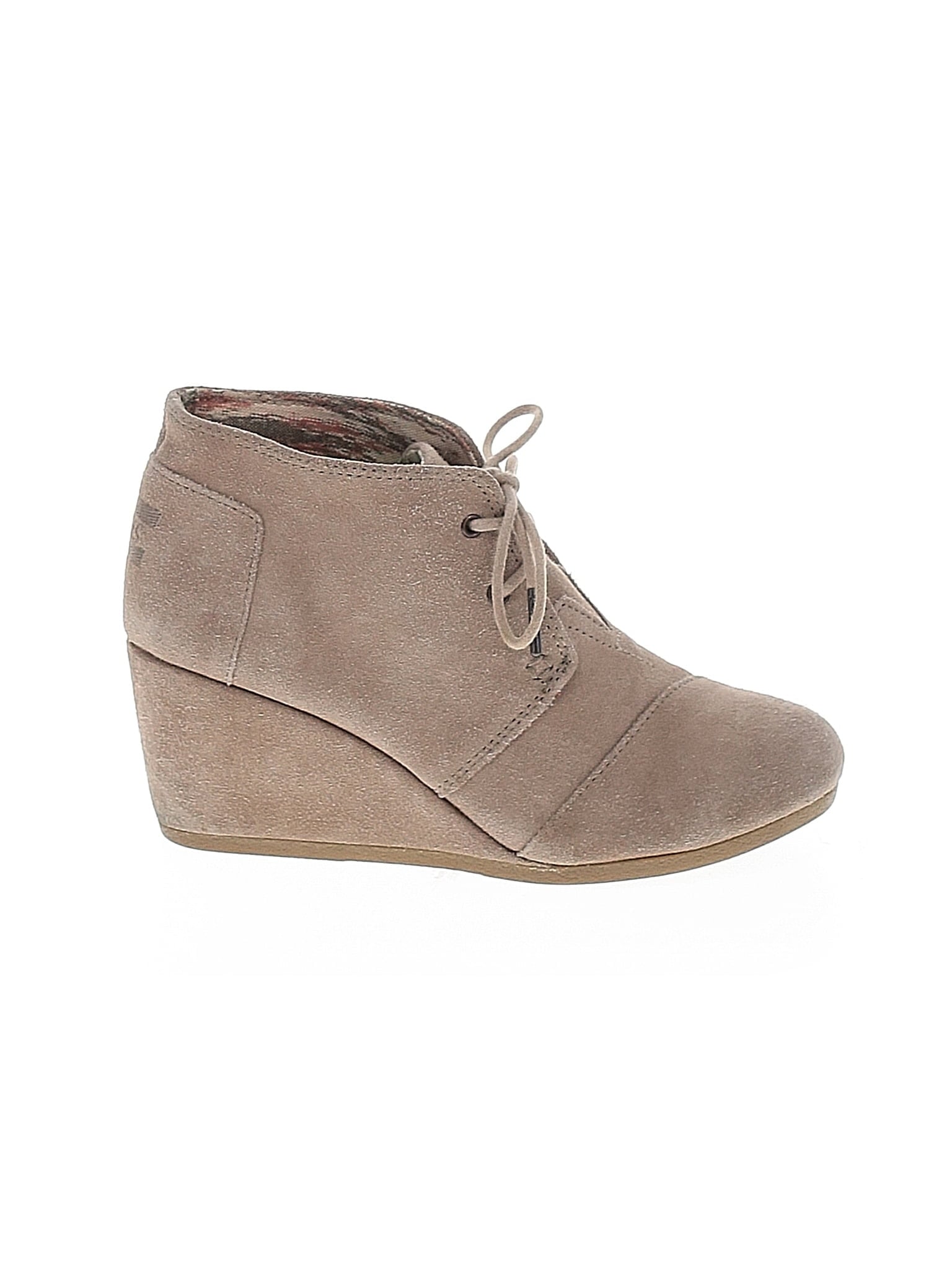 1 shoe size - 7 1/2