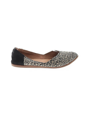 1 shoe size - 8