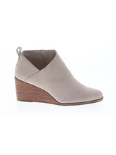 1 shoe size - 10