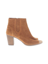 1 shoe size - 10